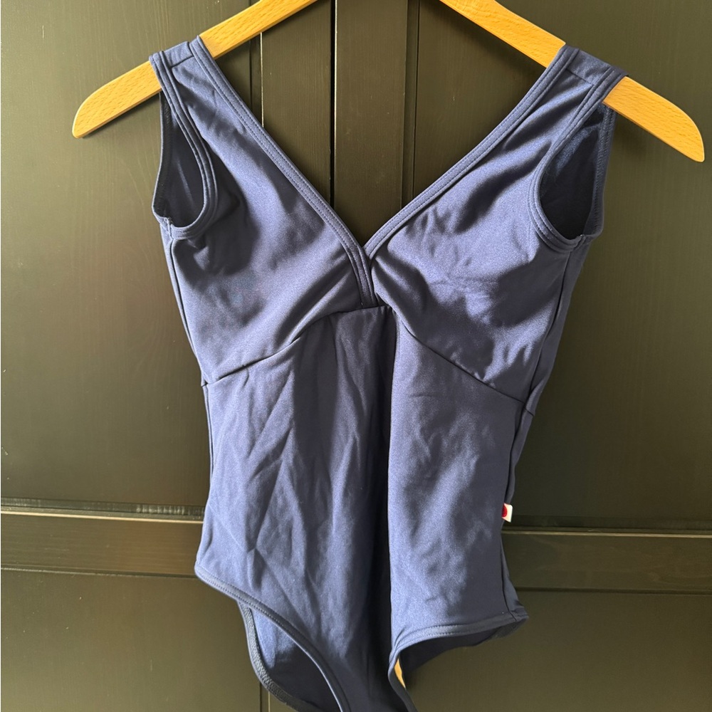 New Yumiko Alicia, dark blue. Size M, fits like a S. High cut.